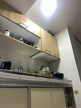 stefania brunnett online show from February 2025 09:16:02 AM