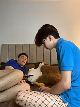 Snapshot of jacob_and_sam chatting on November 2025 08:11:02 PM jacob and sam online show from November 2025 08:11:02 PM