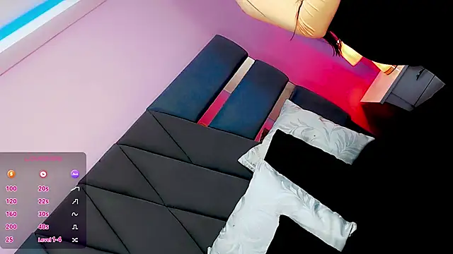 Snapshot of Dalis_Hills chatting on October 2025 12:22:02 PM Dalis Hills online show from October 2025 12:22:02 PM