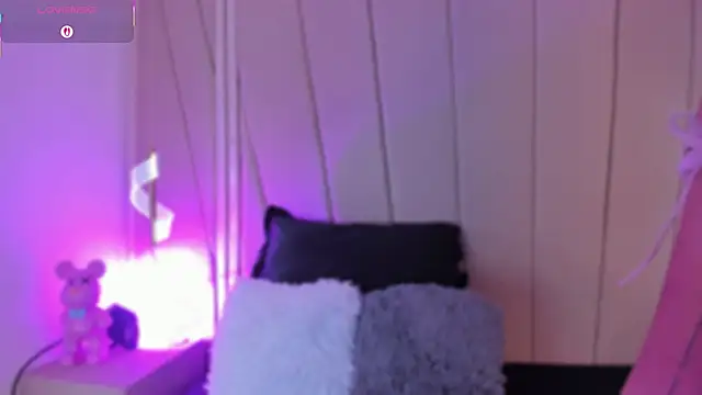 Snapshot of Nikki_vega chatting on February 2025 04:31:01 AM Nikki vega online show from February 2025 04:31:01 AM