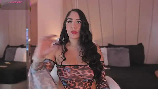 Snapshot of Nikki_vega chatting on March 2025 03:57:02 AM Nikki vega online show from March 2025 03:57:02 AM