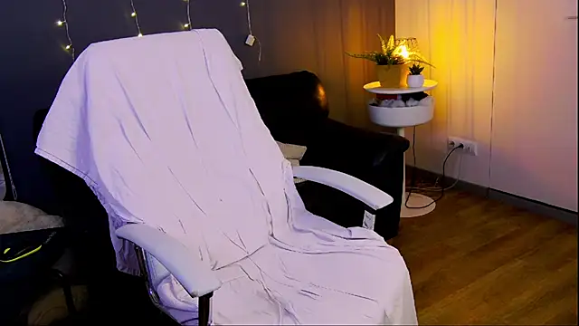 Snapshot of just_gay_ chatting on February 2025 07:20:02 PM just gay online show from February 2025 07:20:02 PM