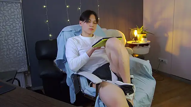 Snapshot of just_gay_ chatting on February 2025 04:14:02 AM just gay online show from February 2025 04:14:02 AM