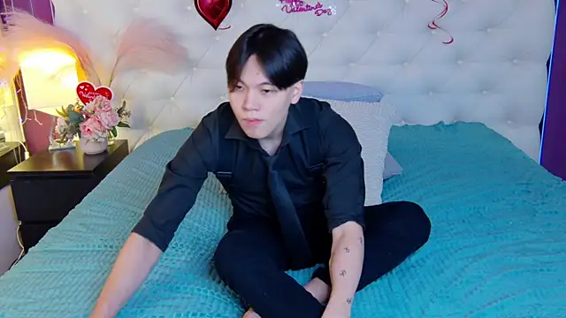 Snapshot of just_gay_ chatting on February 2025 01:28:01 PM just gay online show from February 2025 01:28:01 PM