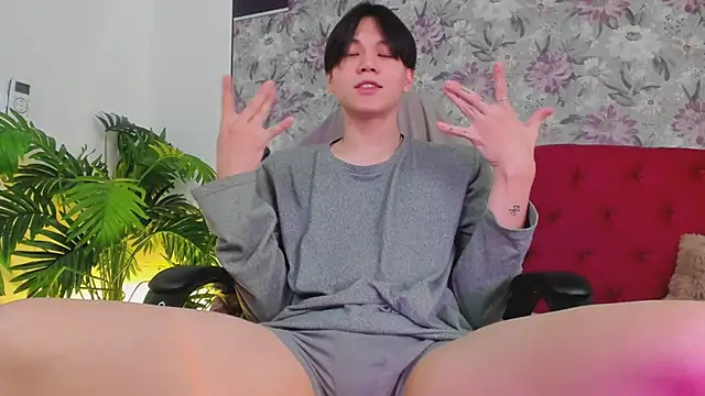 Snapshot of just_gay_ chatting on March 2025 01:17:02 PM just gay online show from March 2025 01:17:02 PM