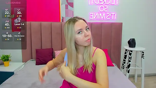 TessaAdorable online show from November 2025 01:27:02 AM