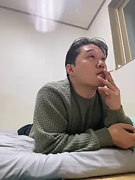 offwhite777 online show from February 2025 10:28:02 AM