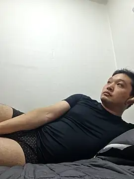 offwhite777 online show from December 2025 03:06:01 PM