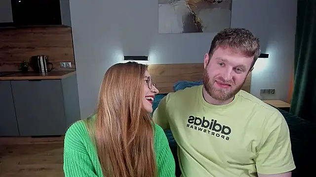 Snapshot of Enjoy_everymoment_ chatting on February 2025 08:41:01 PM Enjoy everymoment online show from February 2025 08:41:01 PM