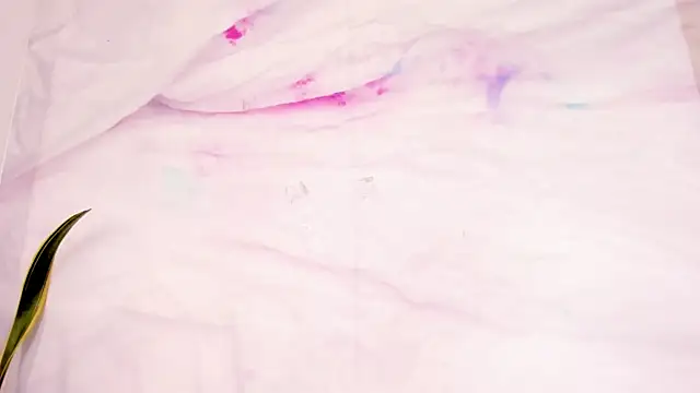 Lia Guzman online show from February 2026 03:01:01 AM