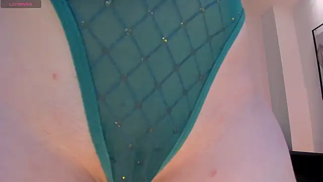 Snapshot of BeccaBaxter chatting on November 2025 07:35:01 PM BeccaBaxter online show from November 2025 07:35:01 PM