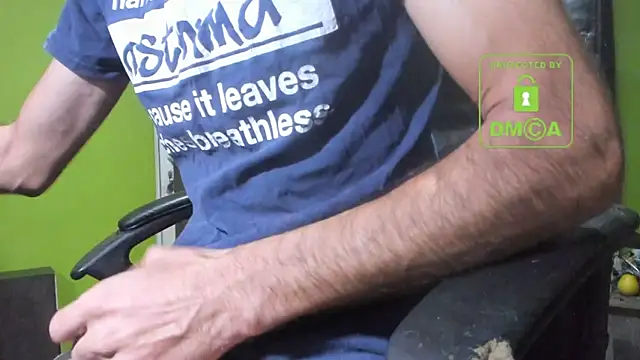 Snapshot of BigCumShoot chatting on November 2025 05:52:01 AM BigCumShoot online show from November 2025 05:52:01 AM