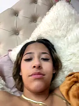 vicky bass online show from October 2025 04:10:01 AM