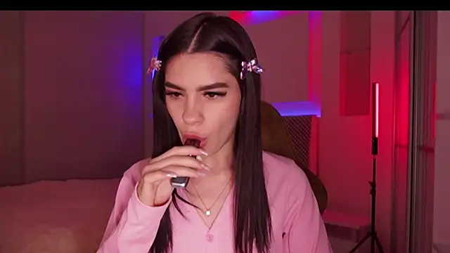 Snapshot of _BbFreya chatting on February 2025 05:35:01 PM BbFreya online show from February 2025 05:35:01 PM