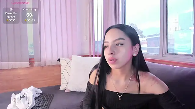 Daphne chers online show from February 2026 08:15:01 PM