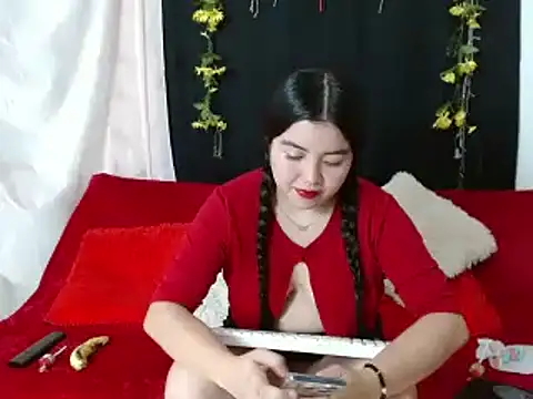 Snapshot of AlejaHottyX chatting on February 2025 02:19:01 AM AlejaHottyX online show from February 2025 02:19:01 AM