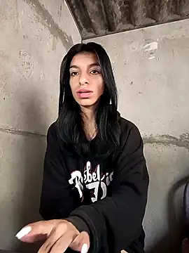 Snapshot of Ariell_Kieran chatting on February 2025 06:55:01 PM Ariell Kieran online show from February 2025 06:55:01 PM