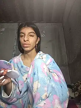 Snapshot of Ariell_Kieran chatting on February 2025 06:59:01 PM Ariell Kieran online show from February 2025 06:59:01 PM