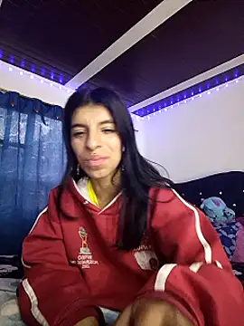 Snapshot of Ariell_Kieran chatting on February 2025 10:10:01 PM Ariell Kieran online show from February 2025 10:10:01 PM