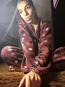 Snapshot of Ariell_Kieran chatting on February 2025 11:04:01 PM Ariell Kieran online show from February 2025 11:04:01 PM