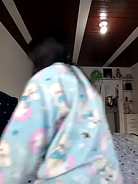 Snapshot of Ariell_Kieran chatting on March 2025 10:41:02 PM Ariell Kieran online show from March 2025 10:41:02 PM