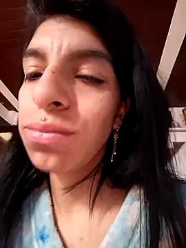 Snapshot of Ariell_Kieran chatting on March 2025 08:28:01 PM Ariell Kieran online show from March 2025 08:28:01 PM