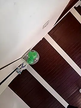 Snapshot of Ariell_Kieran chatting on March 2025 03:47:01 AM Ariell Kieran online show from March 2025 03:47:01 AM