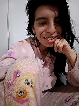 Snapshot of Ariell_Kieran chatting on March 2025 04:56:01 AM Ariell Kieran online show from March 2025 04:56:01 AM