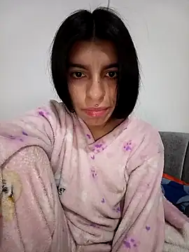 Snapshot of Ariell_Kieran chatting on March 2025 01:53:02 AM Ariell Kieran online show from March 2025 01:53:02 AM