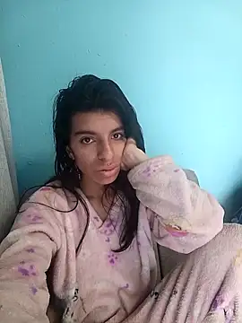 Snapshot of Ariell_Kieran chatting on September 2025 06:08:01 PM Ariell Kieran online show from September 2025 06:08:01 PM