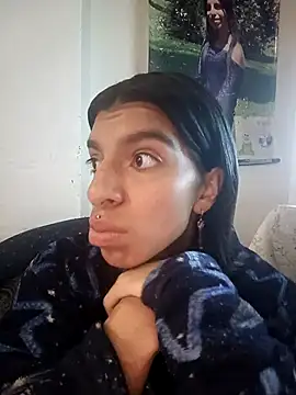 Snapshot of Ariell_Kieran chatting on October 2025 07:32:02 PM Ariell Kieran online show from October 2025 07:32:02 PM