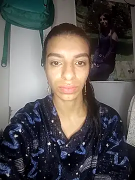 Snapshot of Ariell_Kieran chatting on October 2025 06:12:01 AM Ariell Kieran online show from October 2025 06:12:01 AM