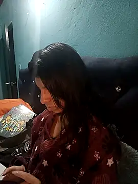 Snapshot of Ariell_Kieran chatting on October 2025 07:38:02 AM Ariell Kieran online show from October 2025 07:38:02 AM