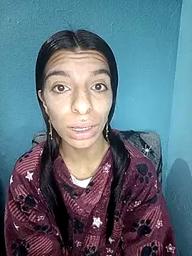 Snapshot of Ariell_Kieran chatting on October 2025 02:12:01 AM Ariell Kieran online show from October 2025 02:12:01 AM