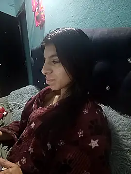 Snapshot of Ariell_Kieran chatting on November 2025 05:39:01 AM Ariell Kieran online show from November 2025 05:39:01 AM