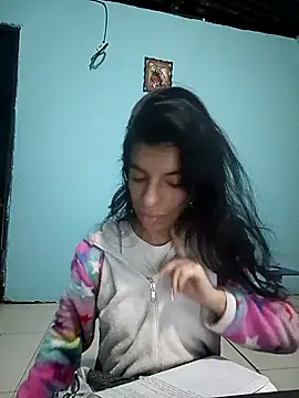 Snapshot of Ariell_Kieran chatting on November 2025 08:03:02 AM Ariell Kieran online show from November 2025 08:03:02 AM