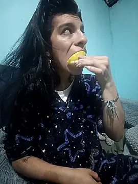 Snapshot of Ariell_Kieran chatting on December 2025 02:52:01 AM Ariell Kieran online show from December 2025 02:52:01 AM