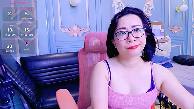 Snapshot of LucianaMe chatting on June 2026 03:11:02 PM LucianaMe online show from June 2026 03:11:02 PM