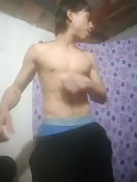 snake on online show from February 2025 03:19:01 AM