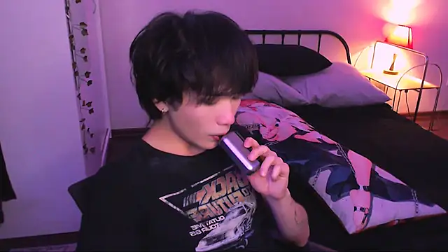 Snapshot of rennnuts chatting on October 2025 07:44:01 PM rennnuts online show from October 2025 07:44:01 PM