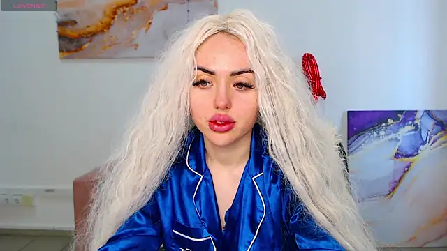 Snapshot of MissisCaty chatting on March 2025 06:43:02 AM MissisCaty online show from March 2025 06:43:02 AM