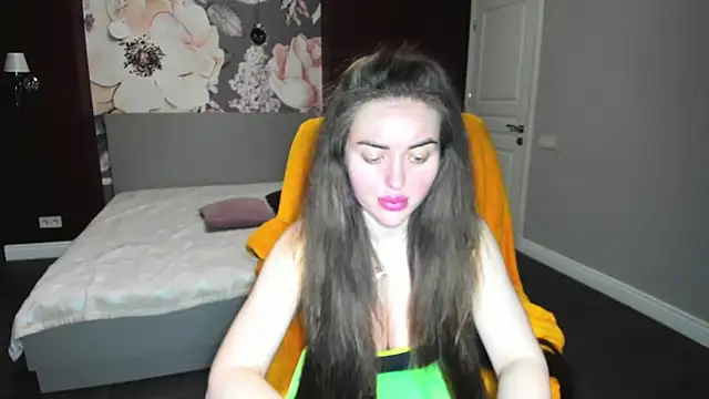 MissisCaty online show from November 2025 07:48:02 PM