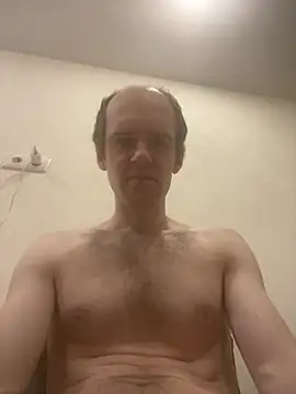 LynnAhNight online show from February 2025 03:23:01 AM