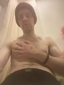 LynnAhNight online show from February 2025 03:04:01 AM