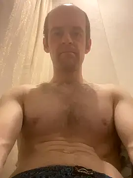 LynnAhNight online show from October 2025 03:29:02 AM