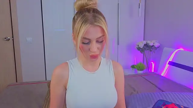 AnitaLamb online show from October 2025 06:22:02 AM