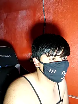 Snapshot of LuisA_Femm chatting on February 2025 05:55:01 AM LuisA Femm online show from February 2025 05:55:01 AM