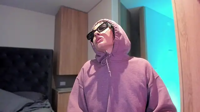 ggor4w33 online show from March 2026 02:46:01 AM