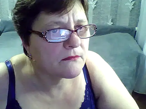 Snapshot of ElzaJewel chatting on February 2025 06:45:01 PM ElzaJewel online show from February 2025 06:45:01 PM
