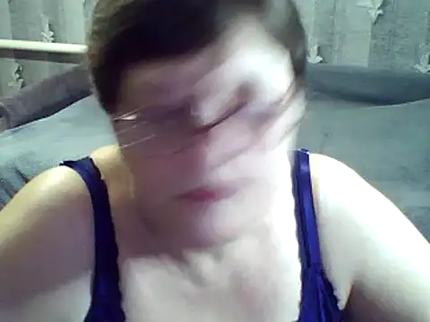 Snapshot of ElzaJewel chatting on February 2025 06:58:01 PM ElzaJewel online show from February 2025 06:58:01 PM